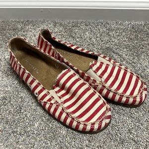 Women’s Aerosoles size 9 slip on shoes
